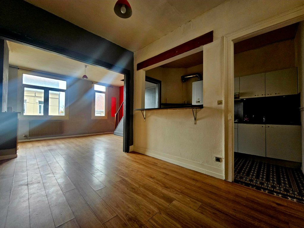 Appartement T4 avec Garage A VENDRE - ST OMER - 74.82 m2 - 126 000 &euro;