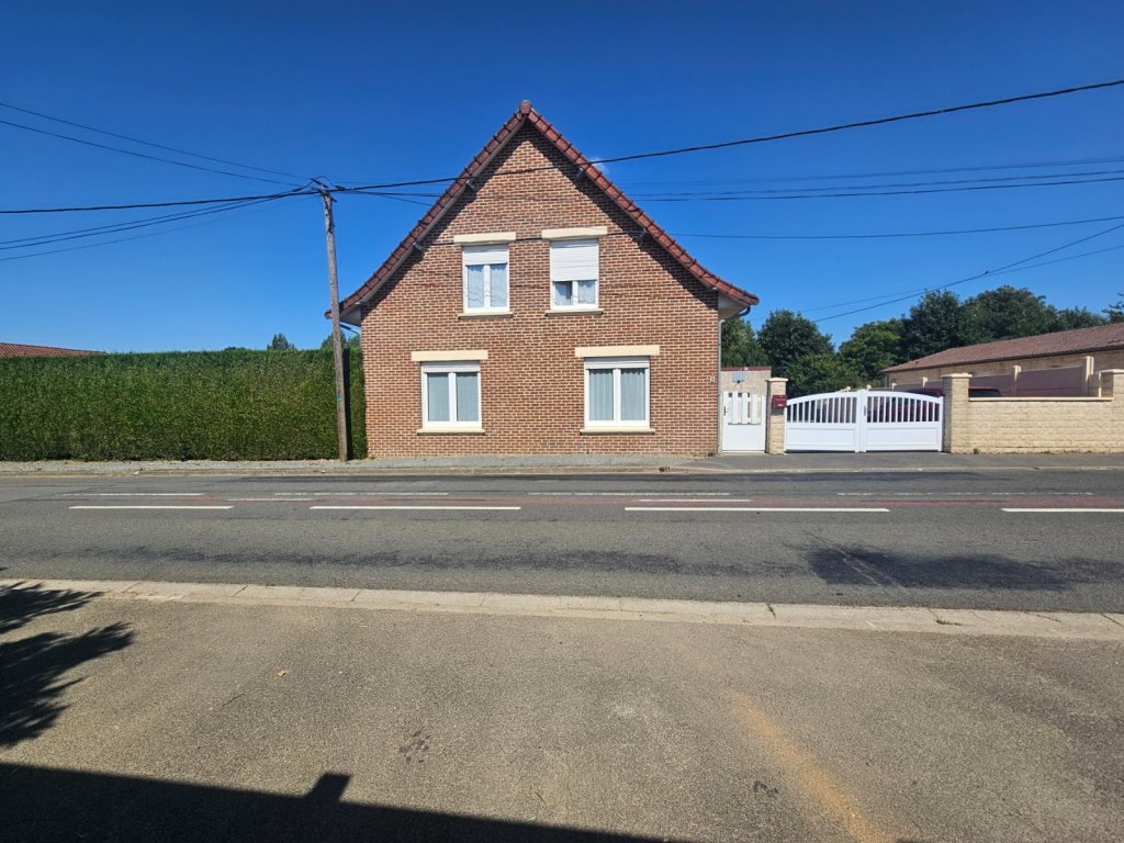 MAISON INDIVIDUELLE A VENDRE - VAUDRINGHEM - 220 m2 - 332 800 &euro;