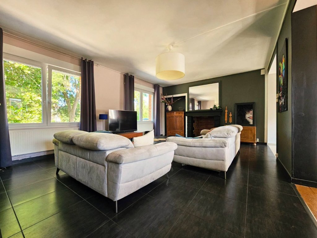 Maison de ville pleine de charme A VENDRE - ST OMER - 178 m2 - 270 400 &euro;