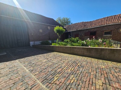 ancien corps de ferme A VENDRE - DOHEM - 125 m2 - 210 000 €