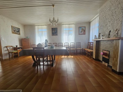 ancien corps de ferme A VENDRE - DOHEM - 125 m2 - 210 000 €