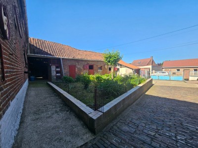 ancien corps de ferme A VENDRE - DOHEM - 125 m2 - 210 000 €
