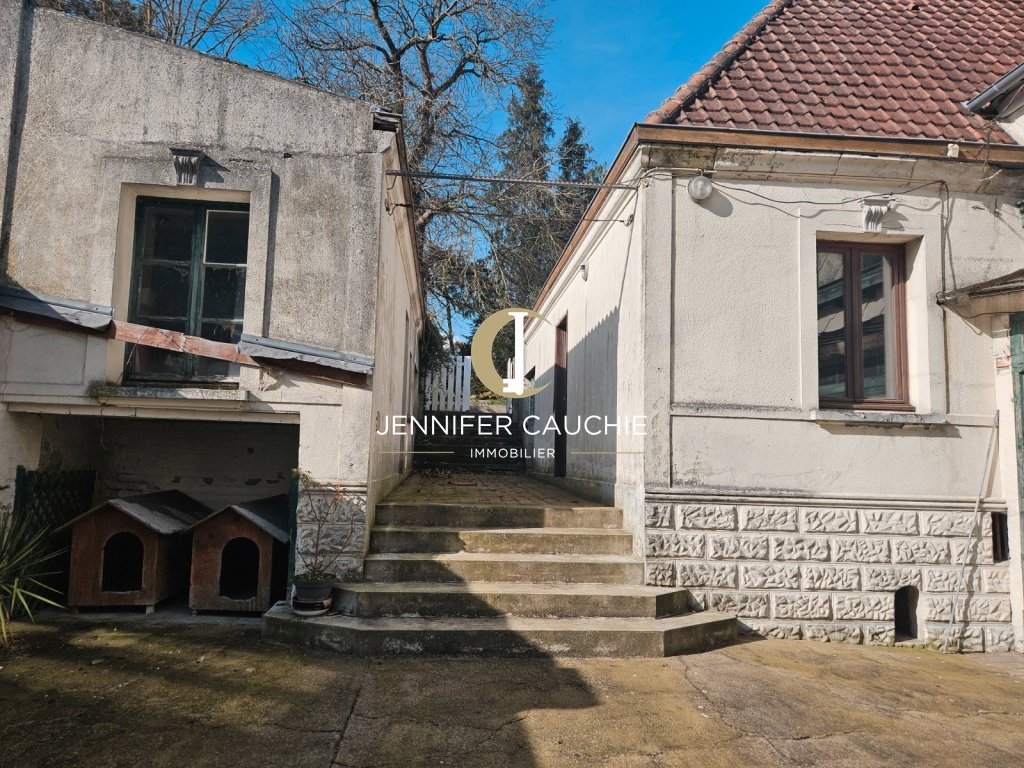Un ensemble immobilier rare à fort potentiel! A VENDRE - LUMBRES - 497 m2 - 525 000 &euro;