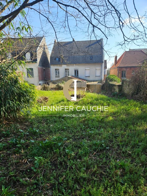 Un ensemble immobilier rare à fort potentiel! A VENDRE - LUMBRES - 497 m2 - 525 000 &euro;