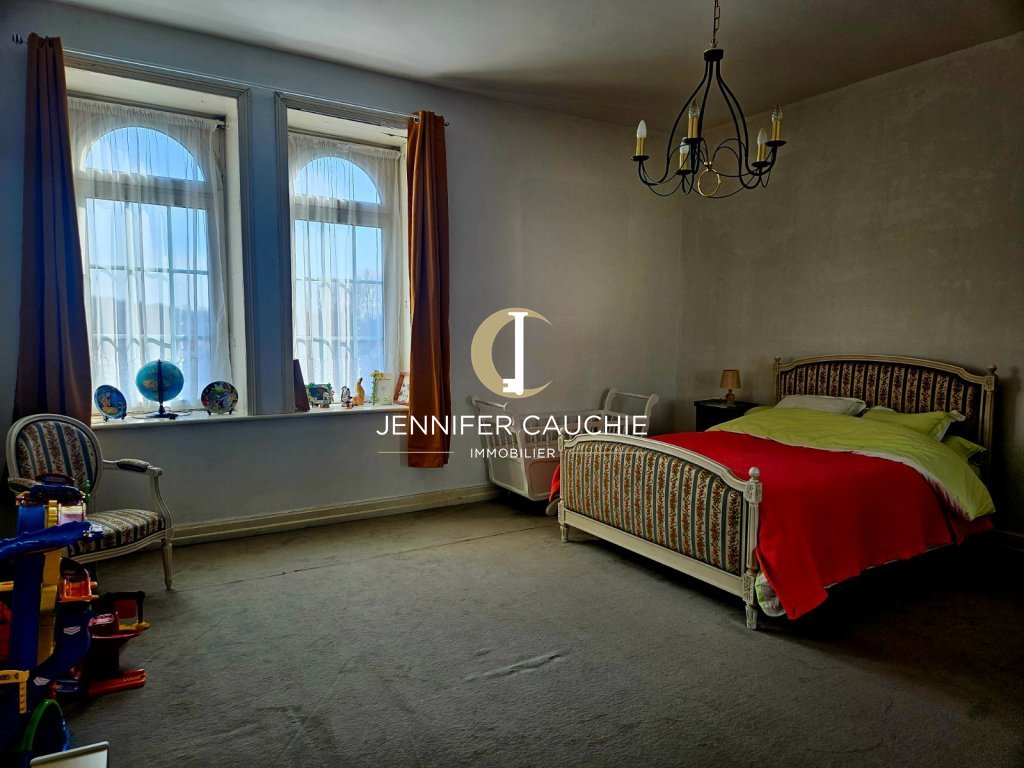 Un ensemble immobilier rare à fort potentiel! A VENDRE - LUMBRES - 497 m2 - 525 000 &euro;