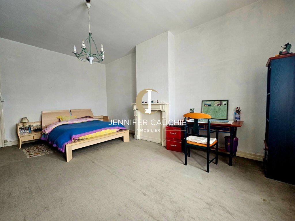 Un ensemble immobilier rare à fort potentiel! A VENDRE - LUMBRES - 497 m2 - 525 000 &euro;