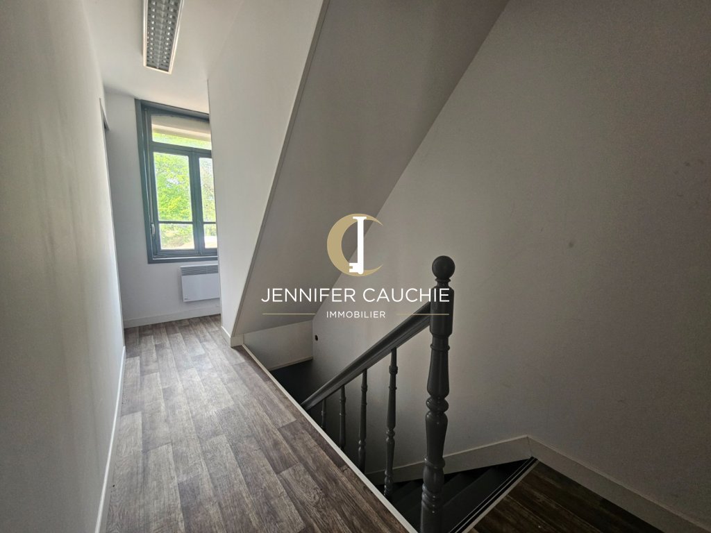Un ensemble immobilier rare à fort potentiel! A VENDRE - LUMBRES - 497 m2 - 525 000 &euro;