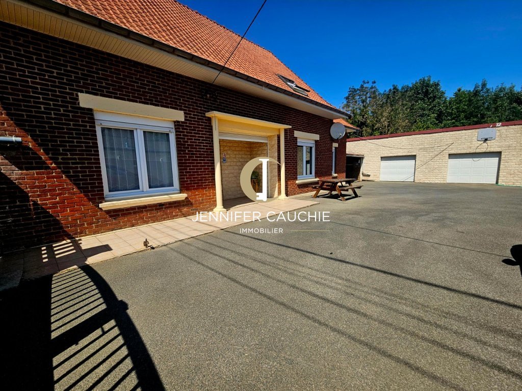 MAISON INDIVIDUELLE A VENDRE - VAUDRINGHEM - 220 m2 - 332 800 &euro;