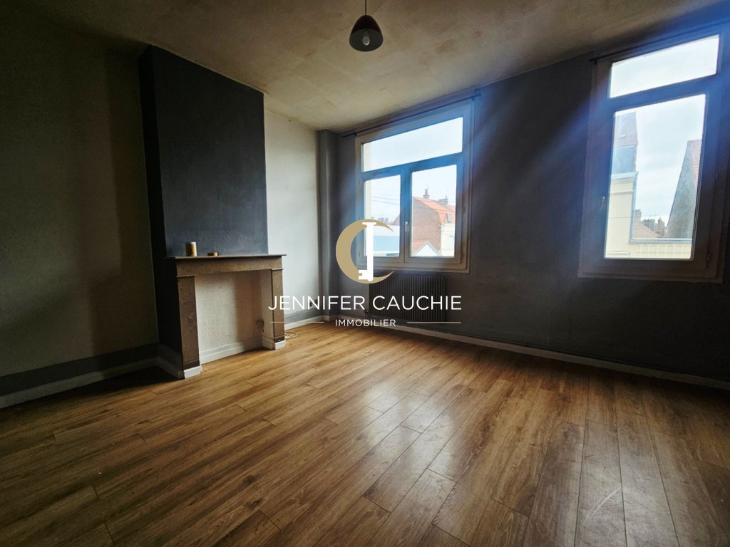 Appartement T4 avec Garage A VENDRE - ST OMER - 74.82 m2 - 126 000 &euro;