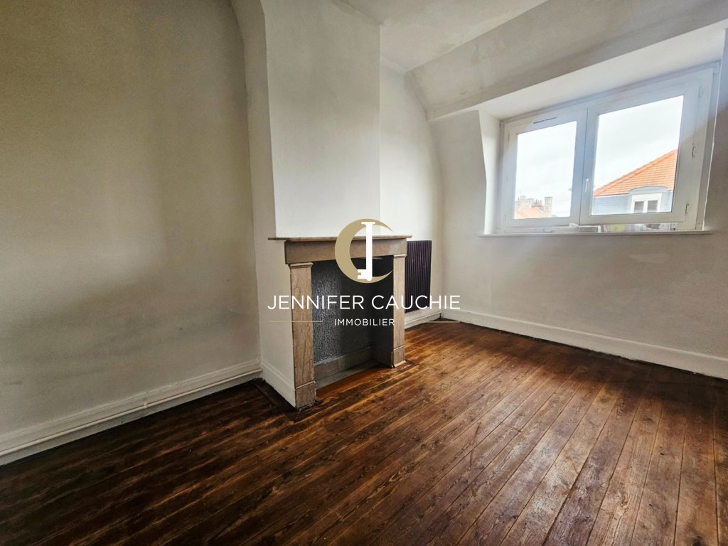 Appartement T4 avec Garage A VENDRE - ST OMER - 74.82 m2 - 126 000 &euro;