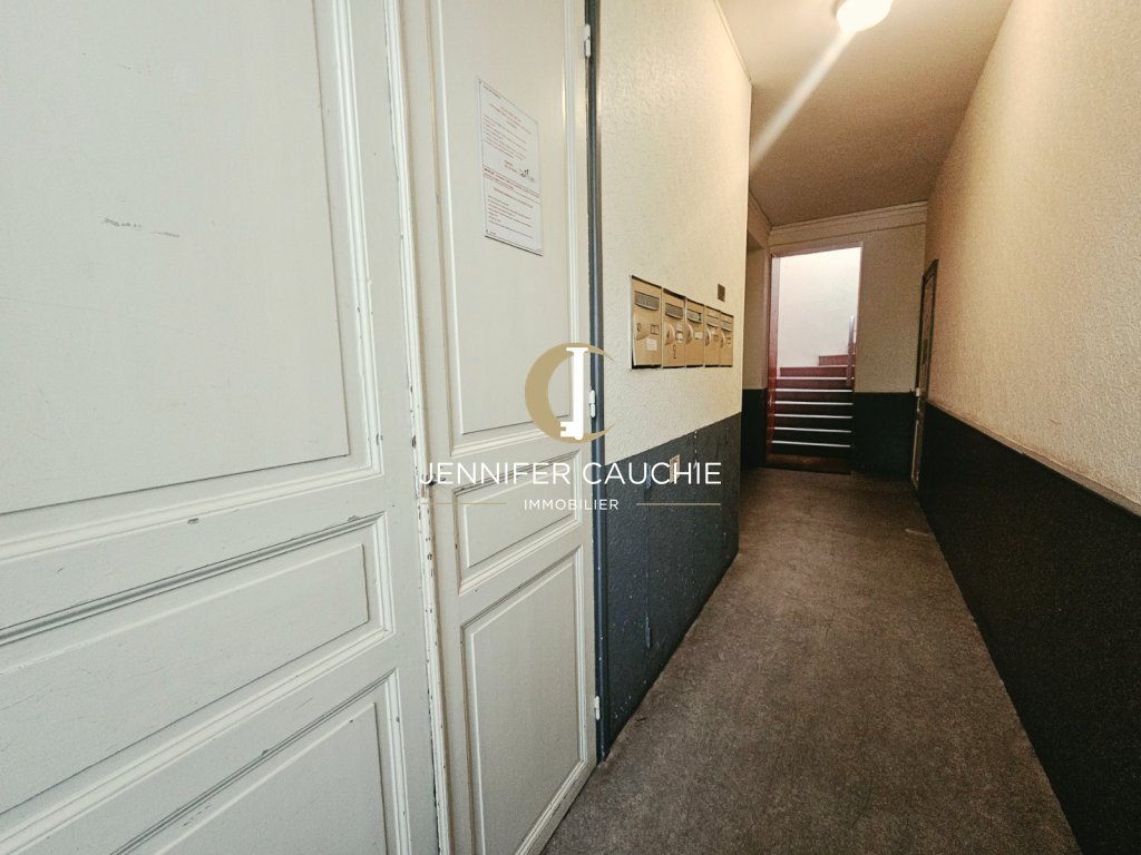 Appartement T4 avec Garage A VENDRE - ST OMER - 74.82 m2 - 126 000 &euro;
